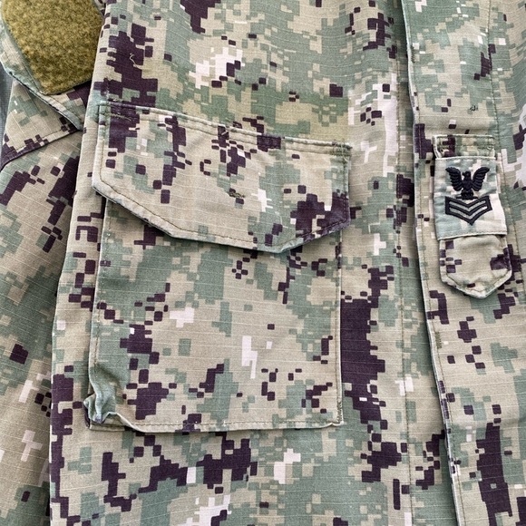 Authentic U.S. Navy Jacket, US Army Jacket - Picture 4 of 13